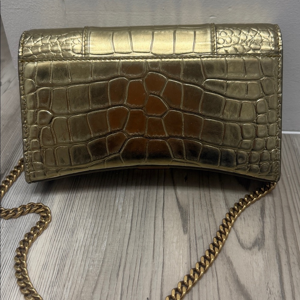 Balenciaga Gold hourglasses wallet on chain WOC - Picture 3 of 5